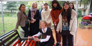 Fermati, siediti, agiamo  sulla panchina rossa Univr c’è posto per te