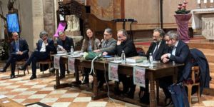 Un nuovo volume svela il Palazzo abbaziale di San Zeno